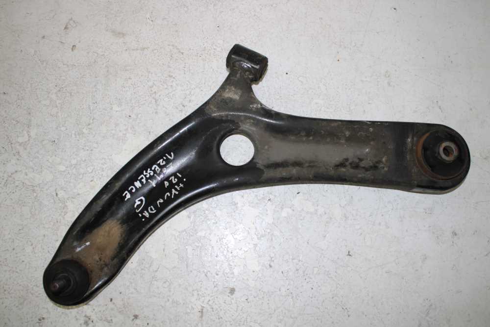 TRIANGLE AVANT GAUCHE HYUNDAY - Vue 1